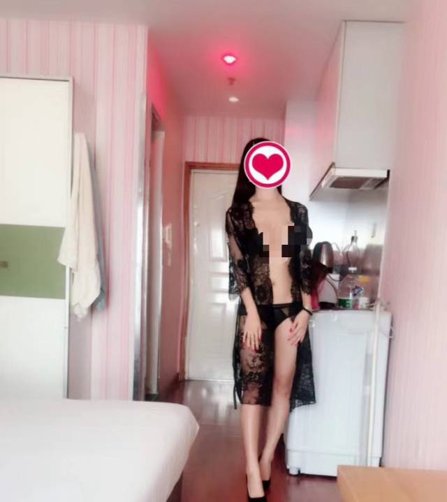 长腿易高潮名凤雅琪